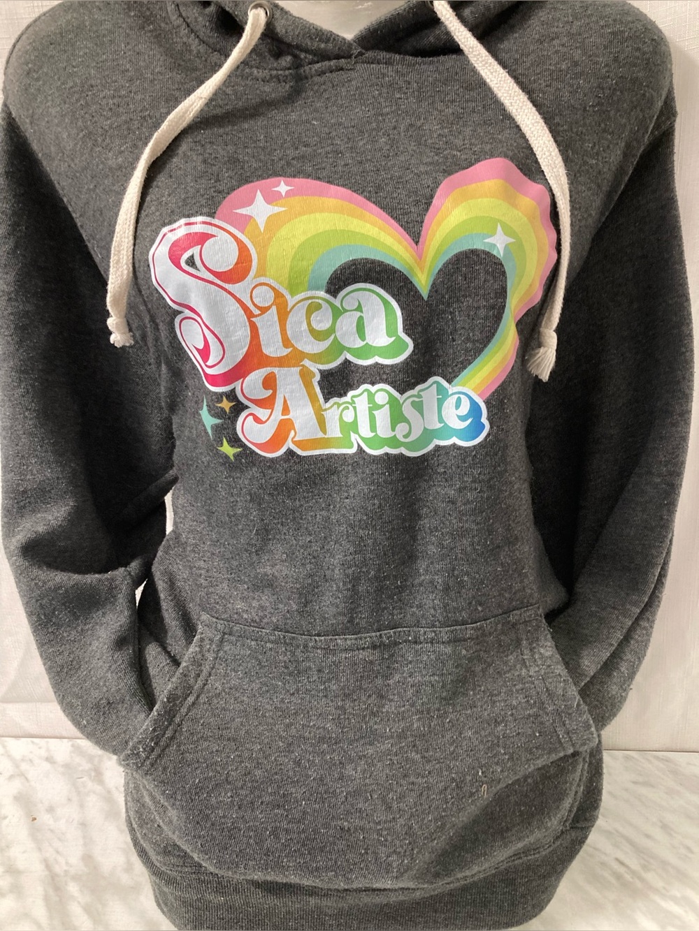 J.America Sea Artiste Rainbow Heart Graphic Hoodie L
